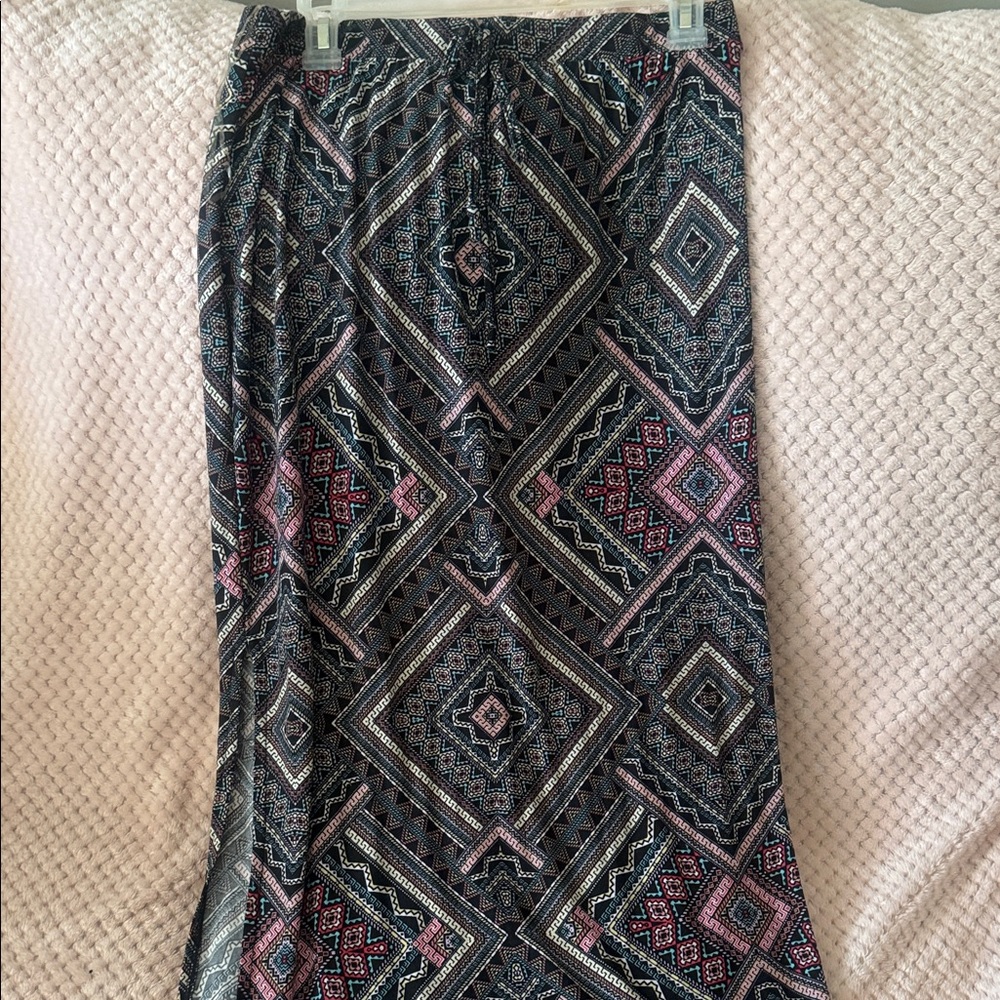 Bobbie Brooks Black and Pink Geometric Pencil Skirt